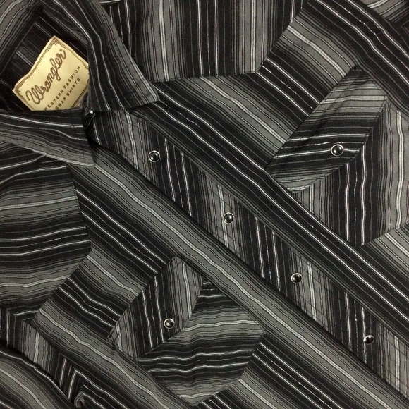 Men's Wrangler Black Snap Long Sleeve Shirt Medium - Picture 3 of 7